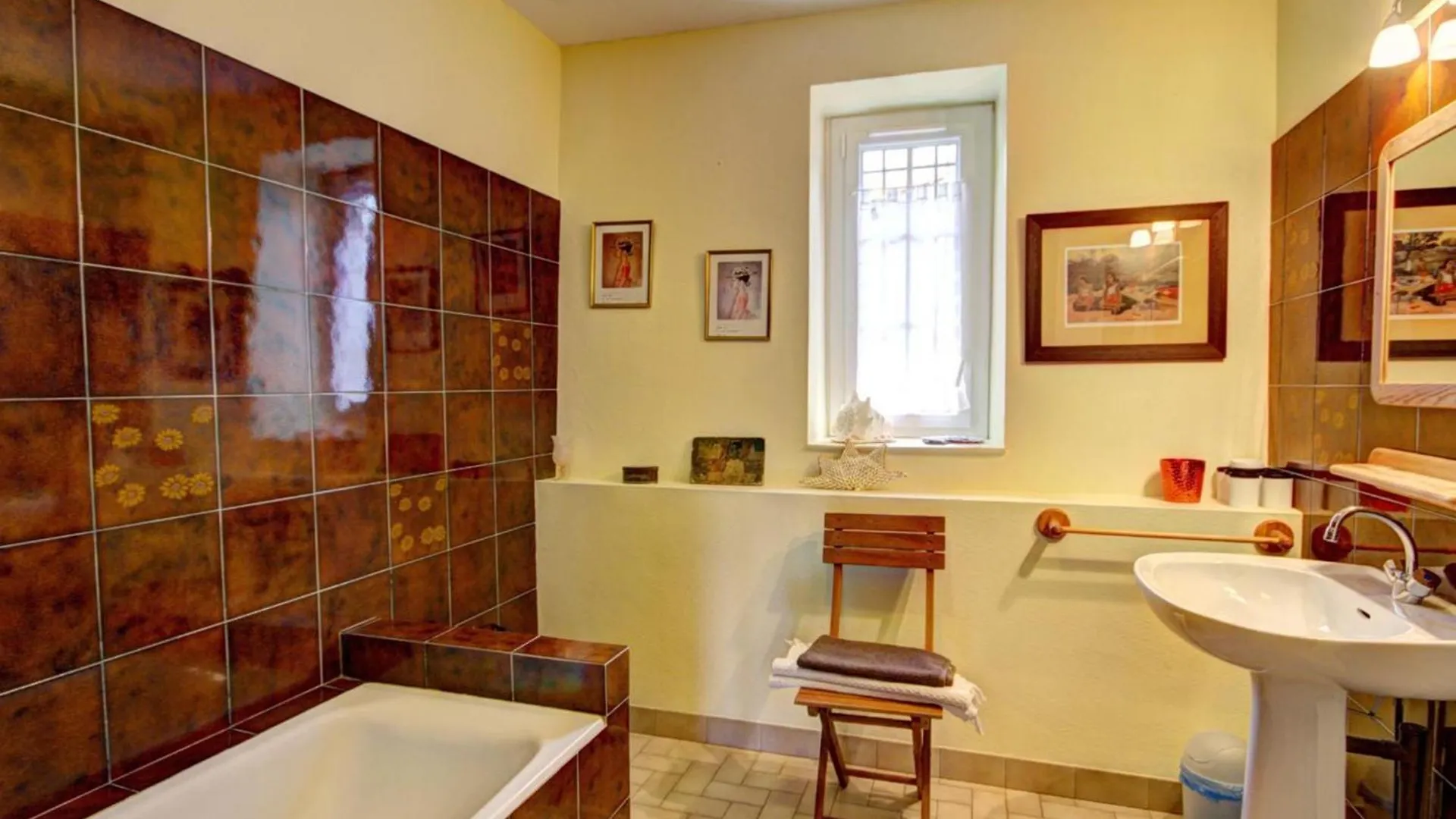 Holiday home Grande Maison Avec Jardin, Cheminee Et Jeux D'Enfants, Ideale Pour Des Vacances Au Calme - Fr-1-496-95 Saint-Alban-les-Eaux